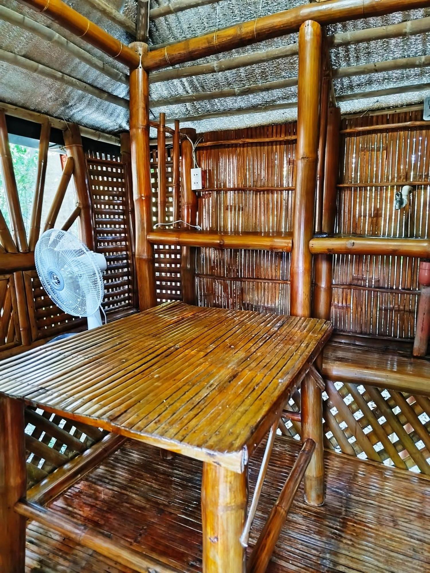 Rea'S Bamboo Resort Gabaldon Room photo