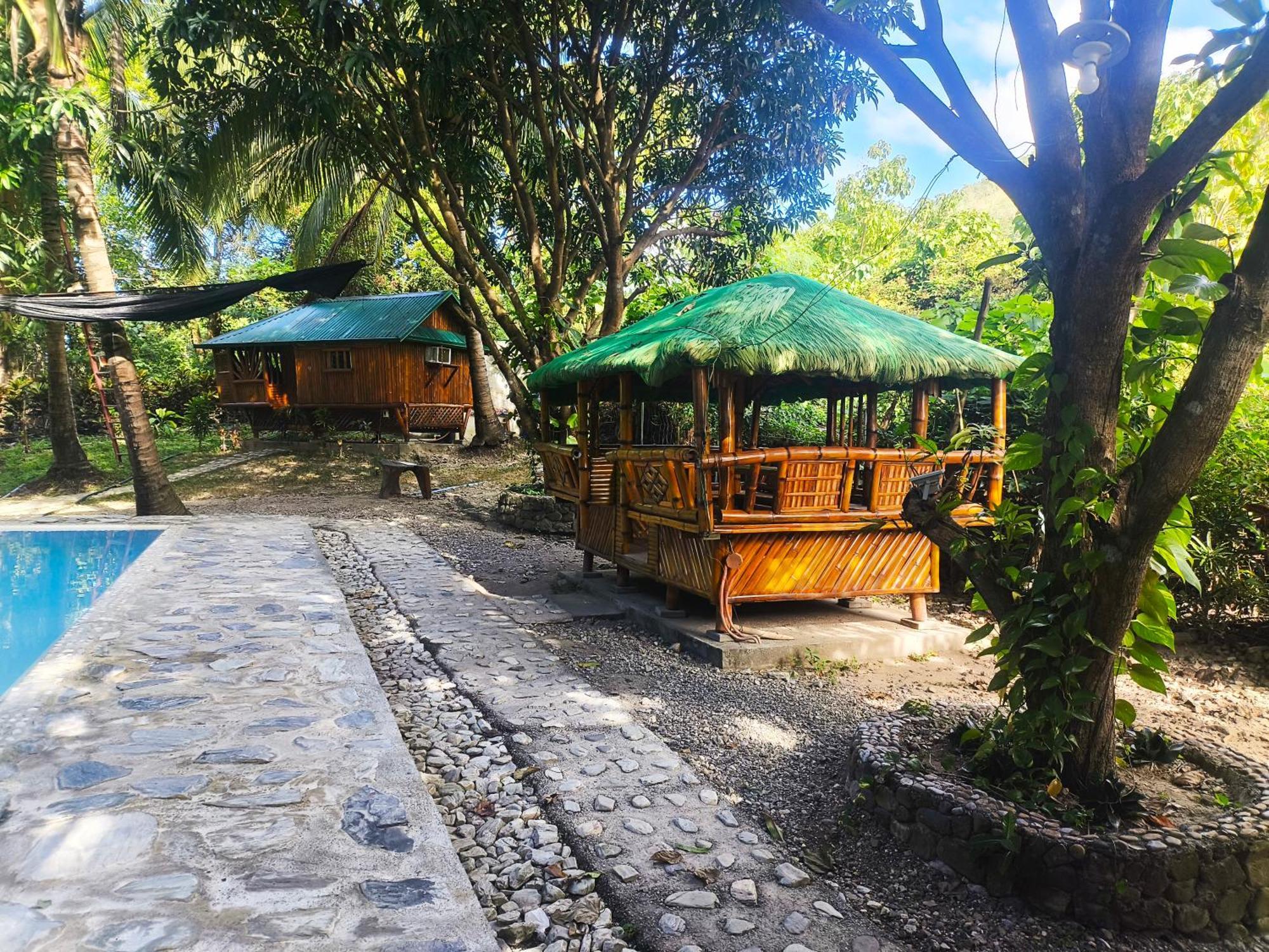 Rea'S Bamboo Resort Gabaldon Exterior photo